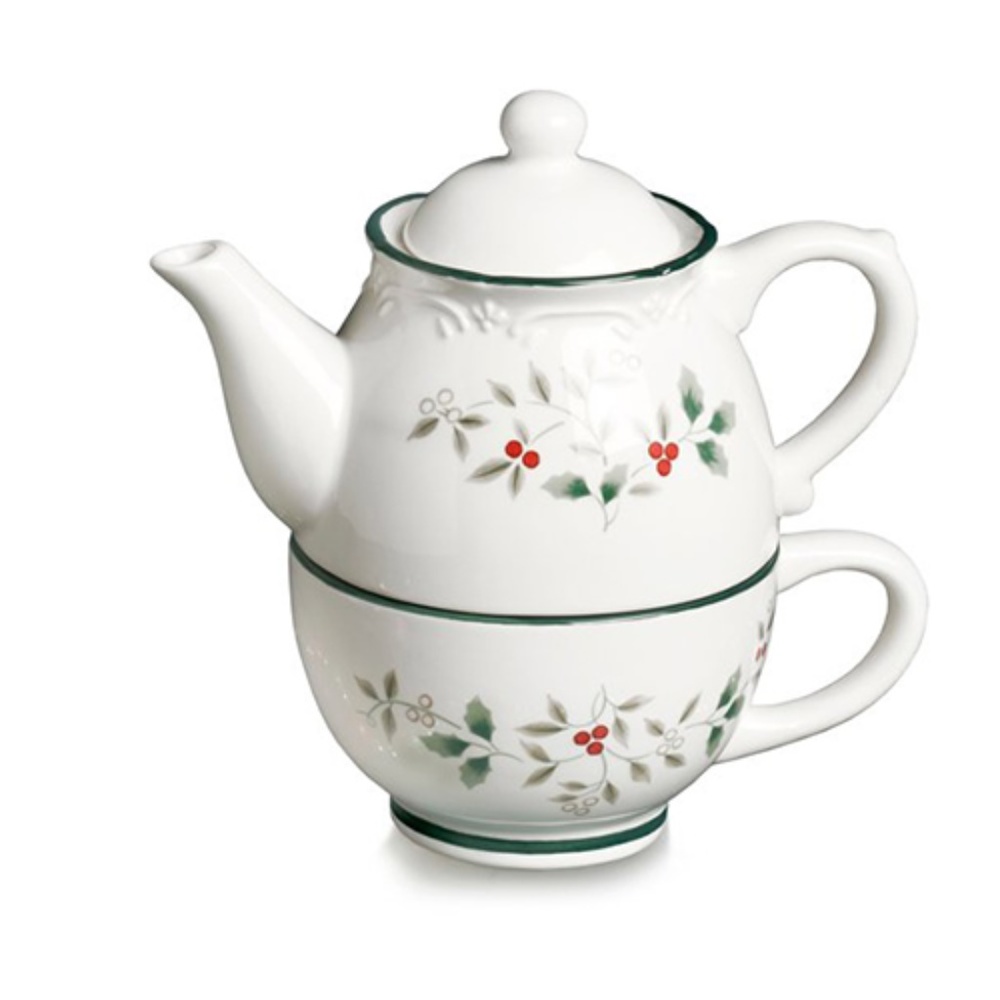 Pfaltzgraff Winterberry Tea for One